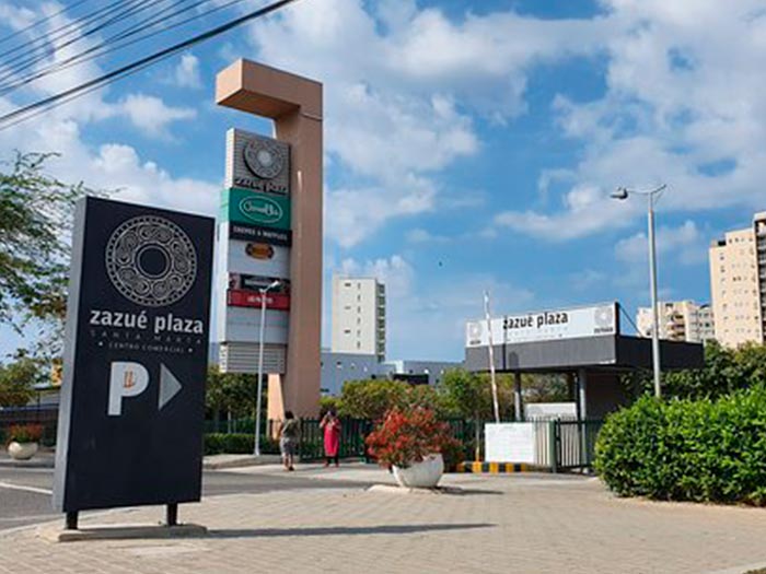 Centro Comercial Zazue Plaza